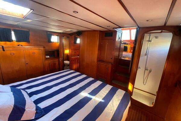 Lyman-Morse  Yacht For Sale