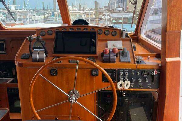 Lyman-Morse  Yacht For Sale