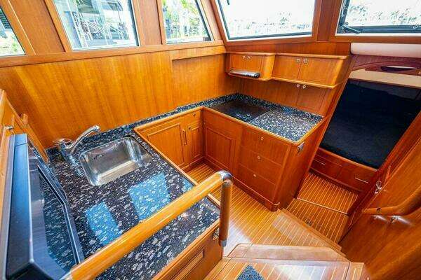 Grand Banks 47 Classic Yacht For Sale