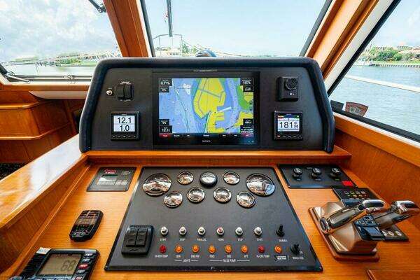 Grand Banks 47 Classic Yacht For Sale