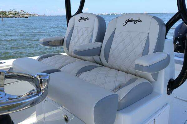 Yellowfin 32 Yacht For Sale