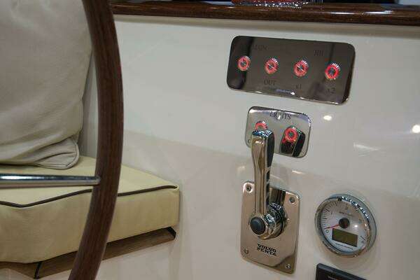 Leonardo Yachts Eagle 38 Yacht For Sale