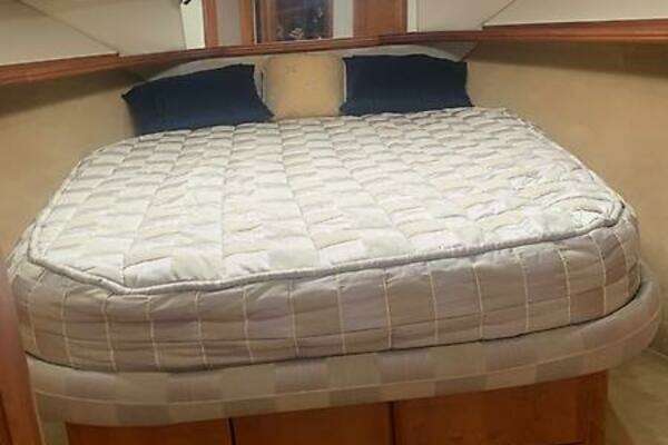Silverton Convertible Yacht For Sale