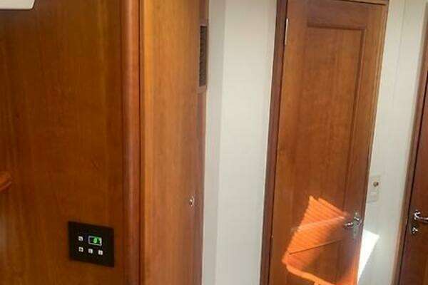 Silverton Convertible Yacht For Sale