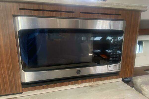 Pursuit  Yacht For Sale