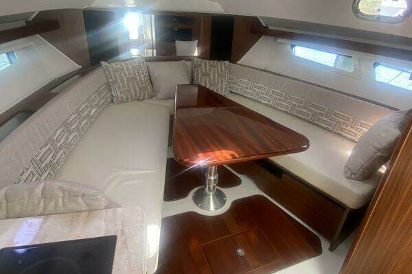 Pursuit  Yacht For Sale