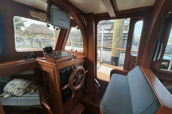 Photo of the 1978 Albin Dual Cabin "PANGEA"