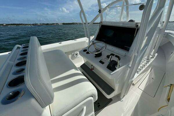 2013 SeaHunter 32
