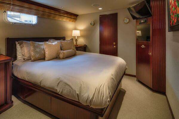 Broward  Yacht For Sale