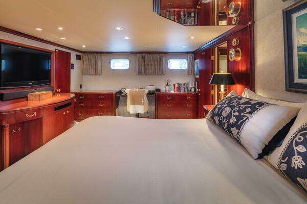 Broward  Yacht For Sale