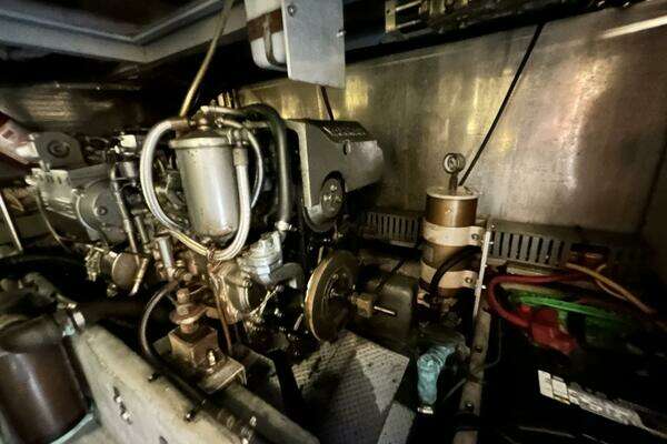 Mainship 430 Trawler Yacht For Sale