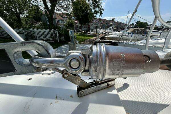 Mainship 430 Trawler Yacht For Sale