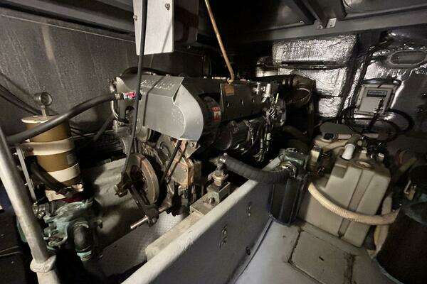 Mainship 430 Trawler Yacht For Sale