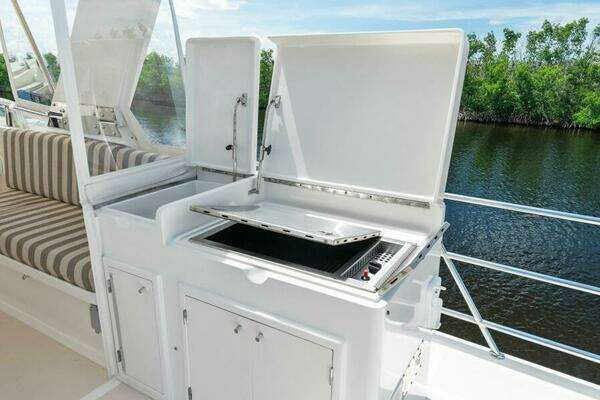 Grand Alaskan 64 Pilot House Yacht For Sale