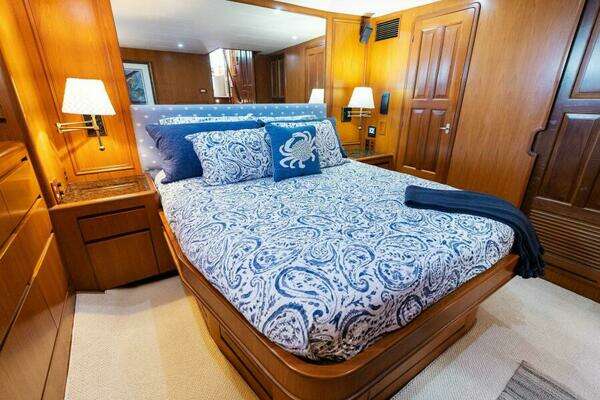 Grand Alaskan 64 Pilot House Yacht For Sale