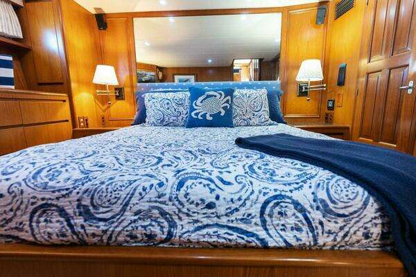 Grand Alaskan 64 Pilot House Yacht For Sale