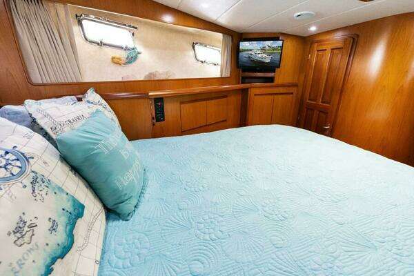 Grand Alaskan 64 Pilot House Yacht For Sale