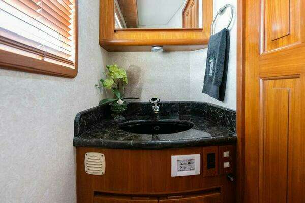 Grand Alaskan 64 Pilot House Yacht For Sale