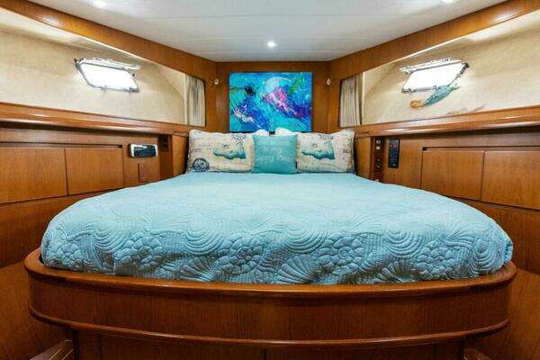 Grand Alaskan 64 Pilot House Yacht For Sale