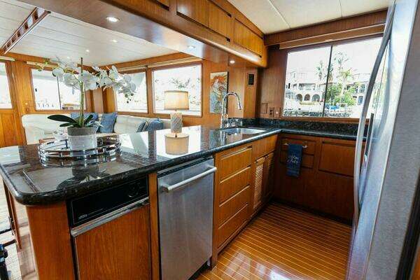 Grand Alaskan 64 Pilot House Yacht For Sale