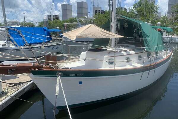 Photo of the 1984 Pacific Seacraft Orion "Amelie"