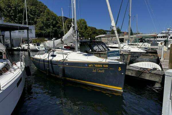 Photo of the 2014 Beneteau First 25S "Just Dessert"