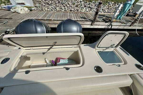 Grady-White Freedom 307 Yacht For Sale