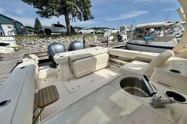 Grady-White Freedom 307 Yacht For Sale