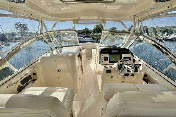 Grady-White Freedom 307 Yacht For Sale