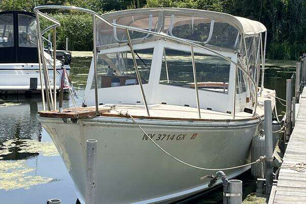 Photo of the 1981 Dyer Dyer 29 Flush Deck-Bass Boat "Kathleen C"