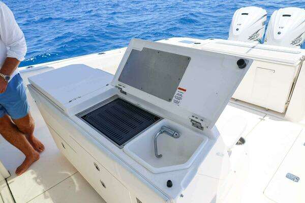 Pursuit S 378 Sport Yacht For Sale