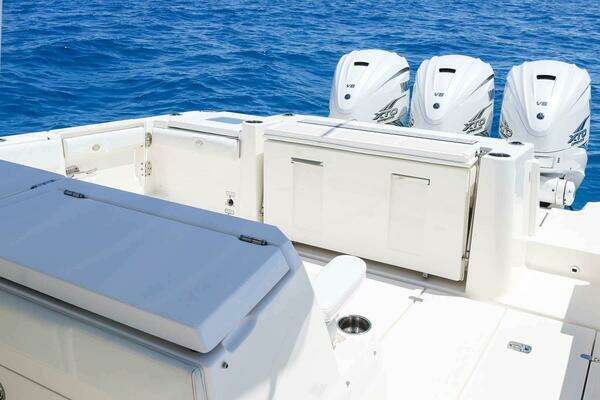 Pursuit S 378 Sport Yacht For Sale