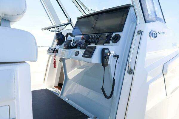 Pursuit S 378 Sport Yacht For Sale