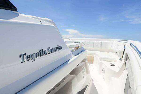 Pursuit S 378 Sport Yacht For Sale
