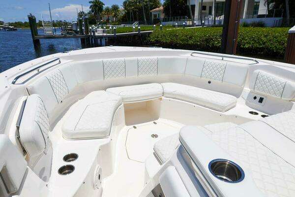 Pursuit S 378 Sport Yacht For Sale