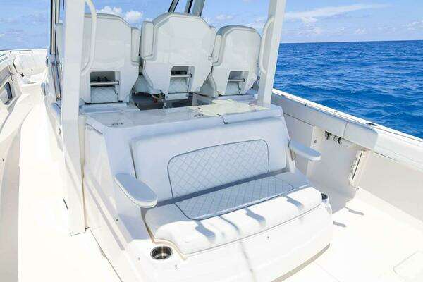 Pursuit S 378 Sport Yacht For Sale