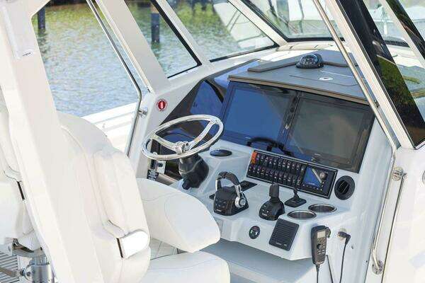 Pursuit S 378 Sport Yacht For Sale