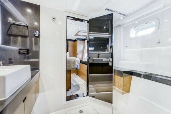 Sunreef 60 Loft Yacht For Sale