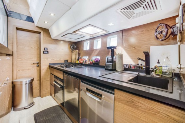 Sunreef 60 Loft Yacht For Sale