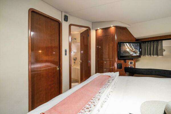 Sea Ray 480 Motor Yacht Yacht For Sale