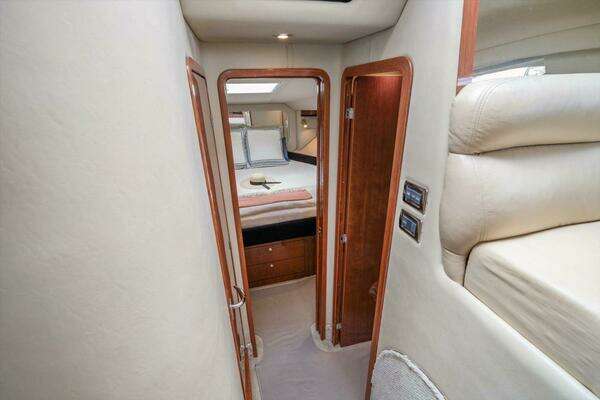 Sea Ray 480 Motor Yacht Yacht For Sale