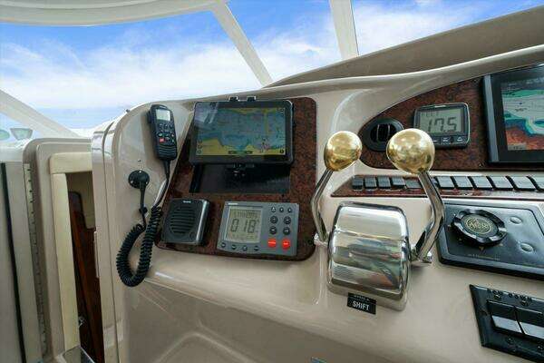Sea Ray 480 Motor Yacht Yacht For Sale