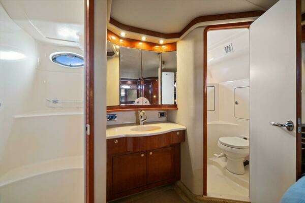 Sea Ray 480 Motor Yacht Yacht For Sale