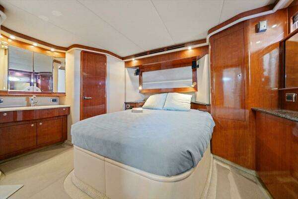 Sea Ray 480 Motor Yacht Yacht For Sale