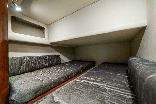 Sea Ray 480 Motor Yacht Yacht For Sale