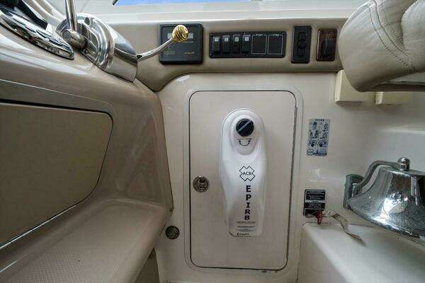 Sea Ray 480 Motor Yacht Yacht For Sale
