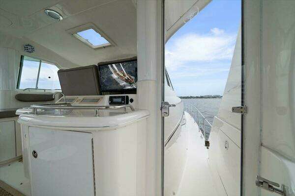 Sea Ray 480 Motor Yacht Yacht For Sale