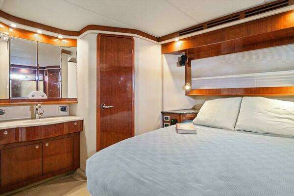 Sea Ray 480 Motor Yacht Yacht For Sale