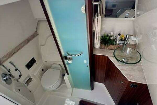 Pursuit 365 Dual Console Yacht For Sale