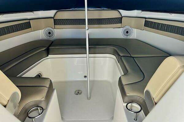 Pursuit 365 Dual Console Yacht For Sale